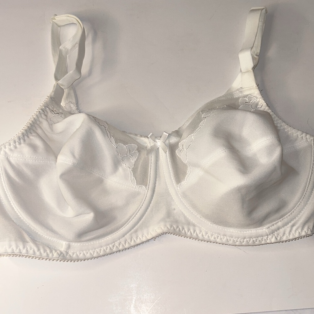 Bali®‎ Flower White Full-Figure Underwire Bra 0180 Sz 38C - Picture 11 of 16